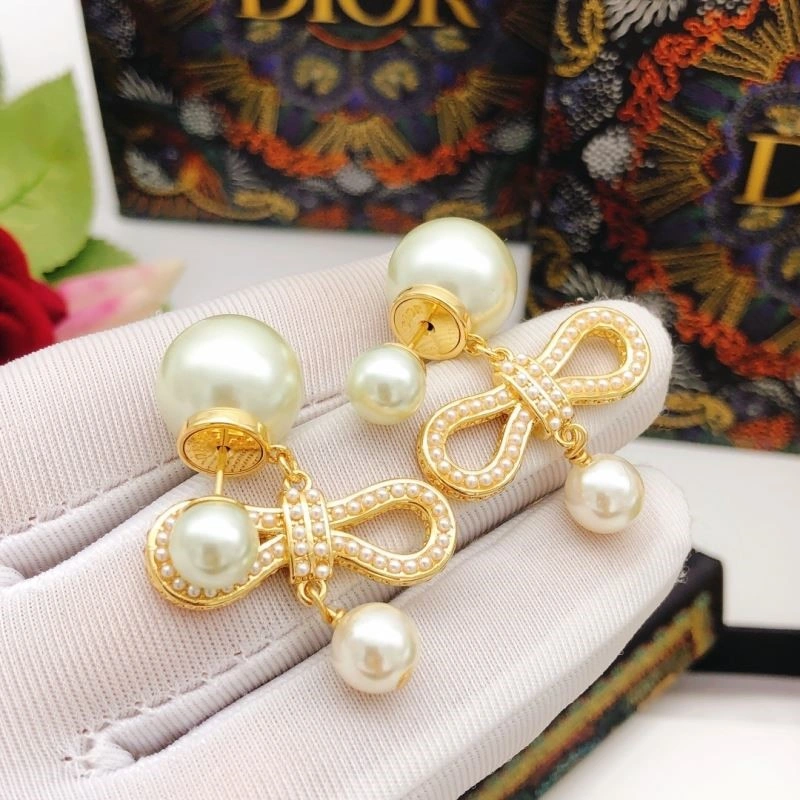 Christian Dior Earrings Trendy 233475