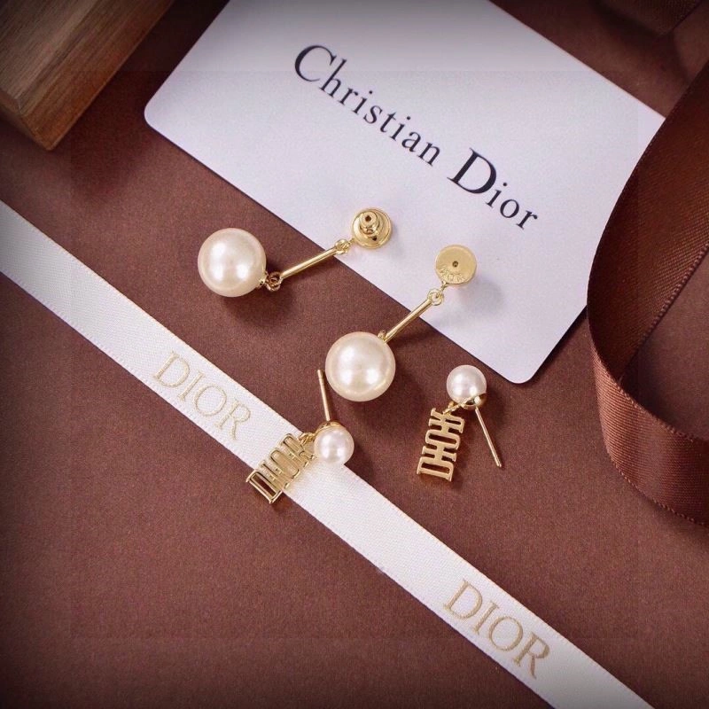Christian Dior Earrings Stylish 233482