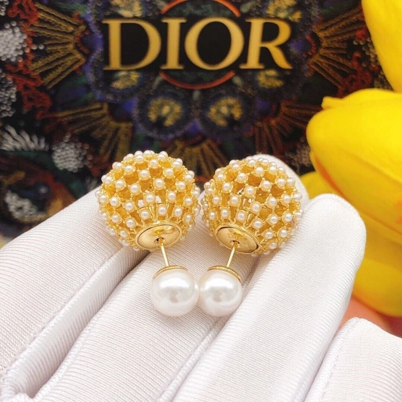 Christian Dior Earrings Cozy 233452