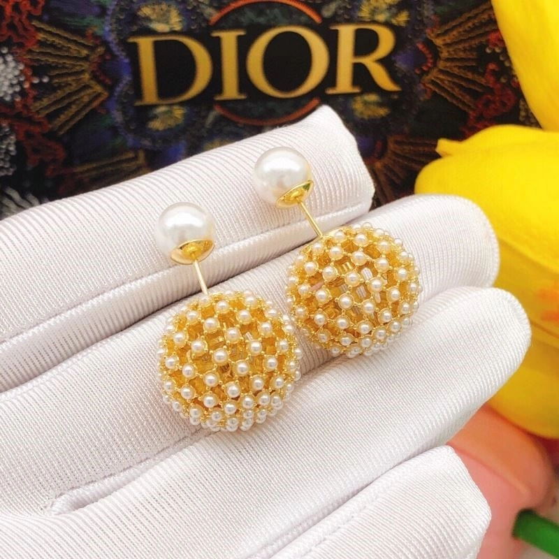 Christian Dior Earrings Cozy 233452