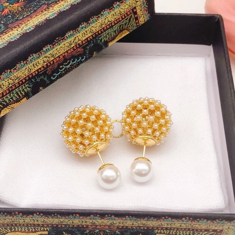 Christian Dior Earrings Cozy 233452