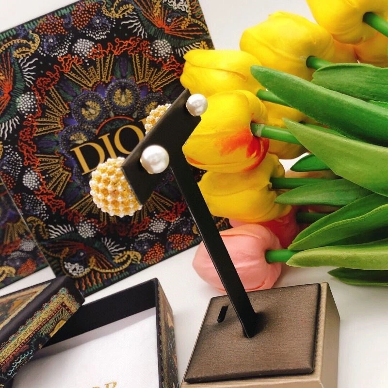 Christian Dior Earrings Cozy 233452