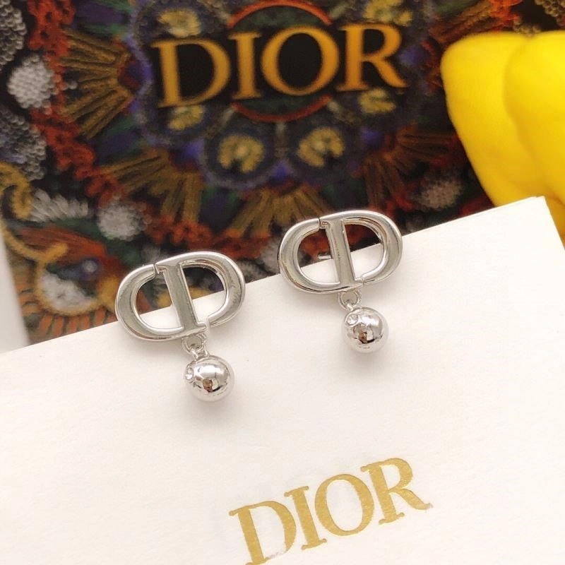 TimelessDesign Christian Dior Earrings 233439