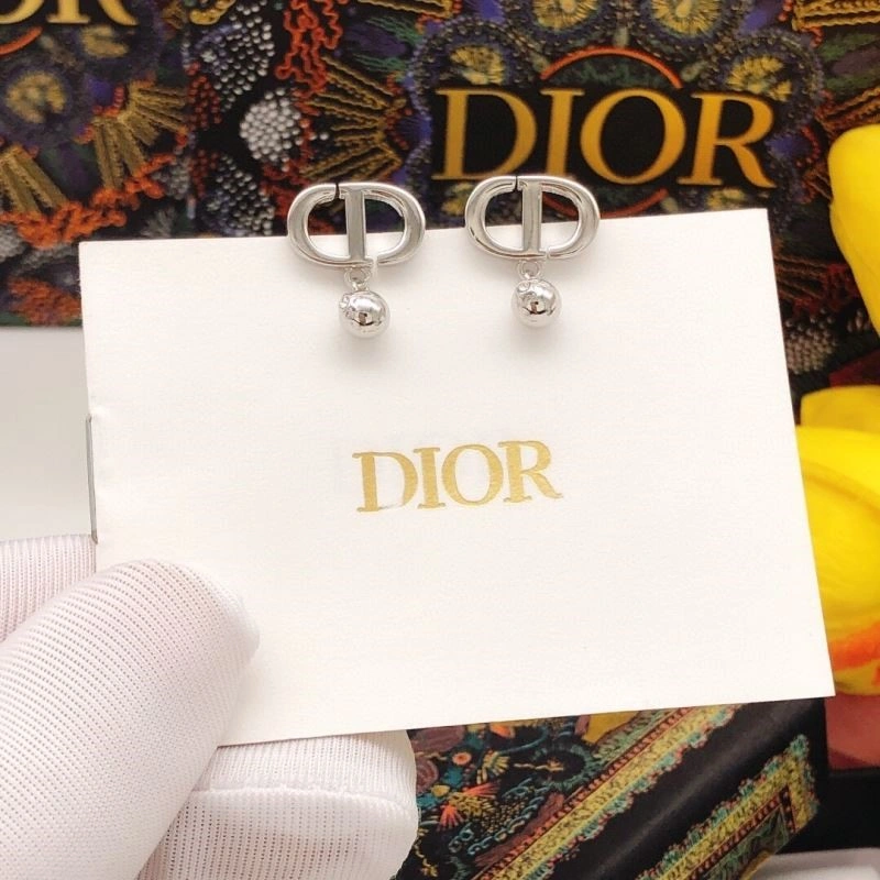 TimelessDesign Christian Dior Earrings 233439