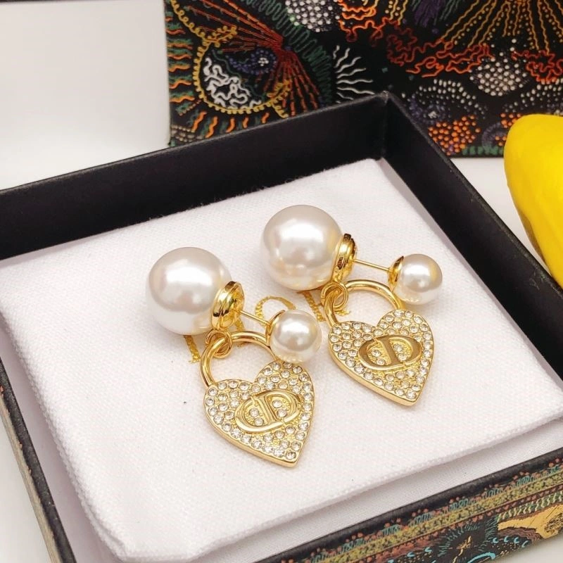 Christian Dior Earrings Durable 233450