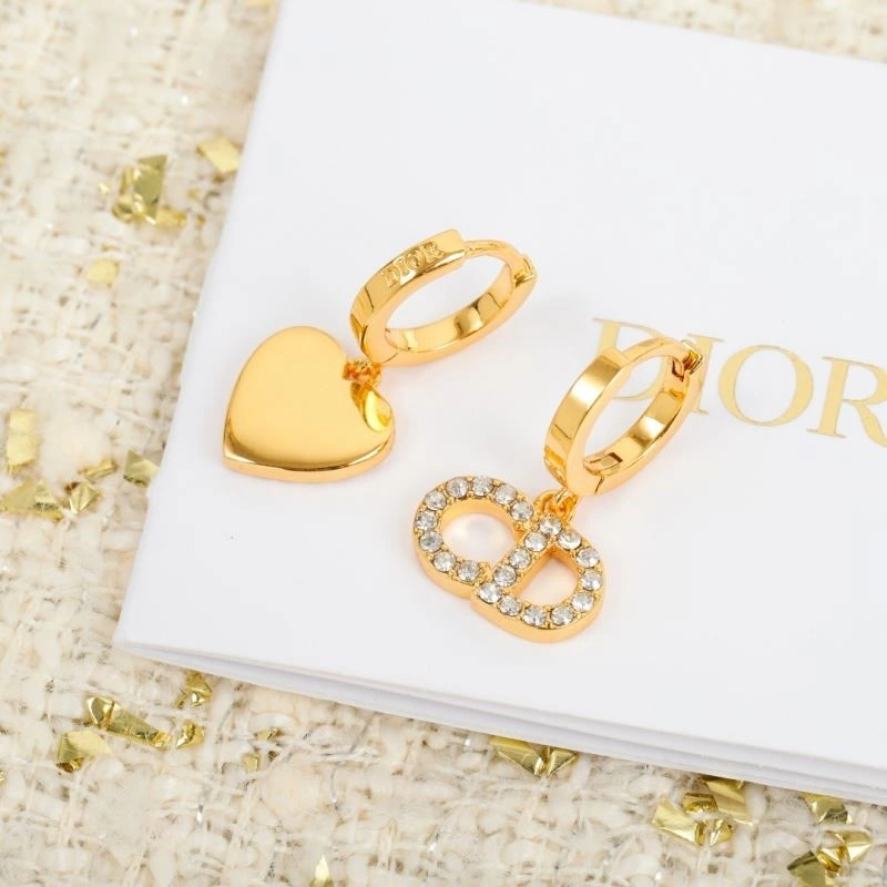 Christian Dior Earrings Cozy 233430