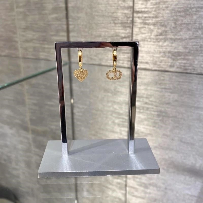 Christian Dior Earrings Cozy 233430