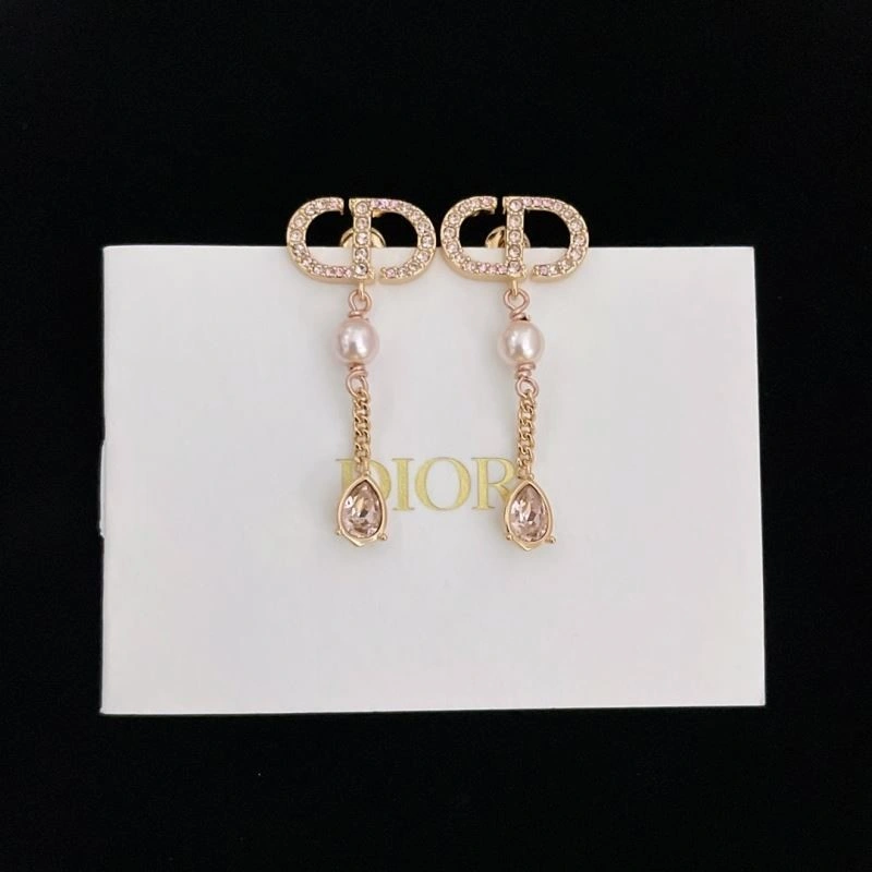 Tailored Christian Dior Earrings 233427