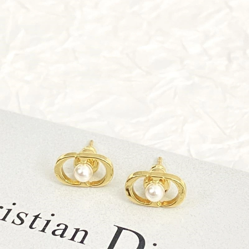 Christian Dior Earrings OnTrend 233411