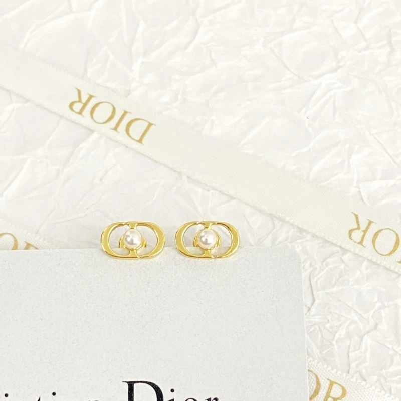 Christian Dior Earrings OnTrend 233411