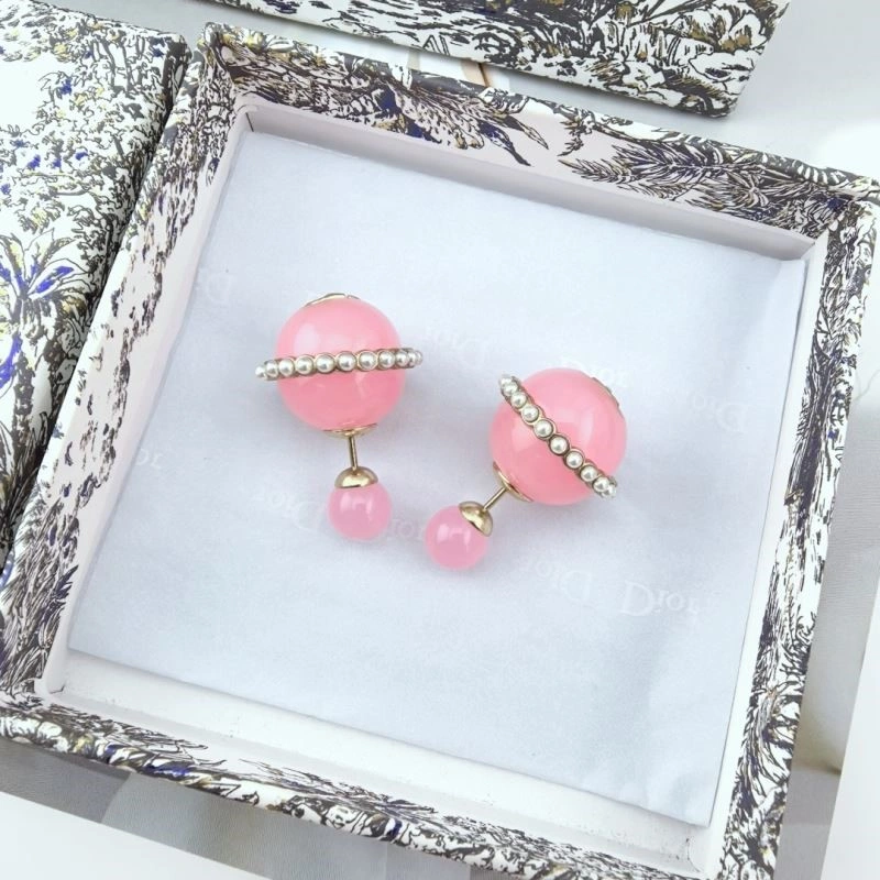 Cozy Christian Dior Earrings 233412