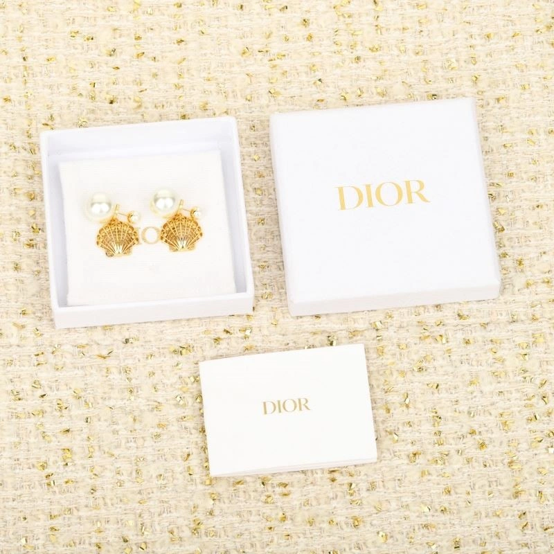 ComfortFit Christian Dior Earrings 233418