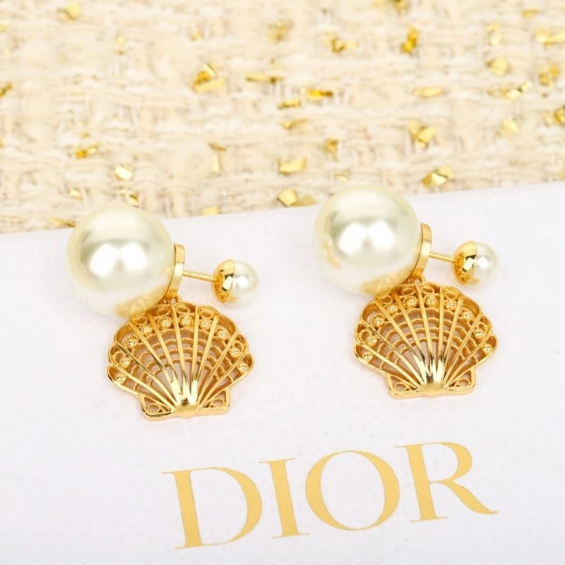 ComfortFit Christian Dior Earrings 233418