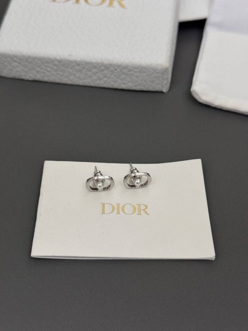 Soft Christian Dior Earrings 233237