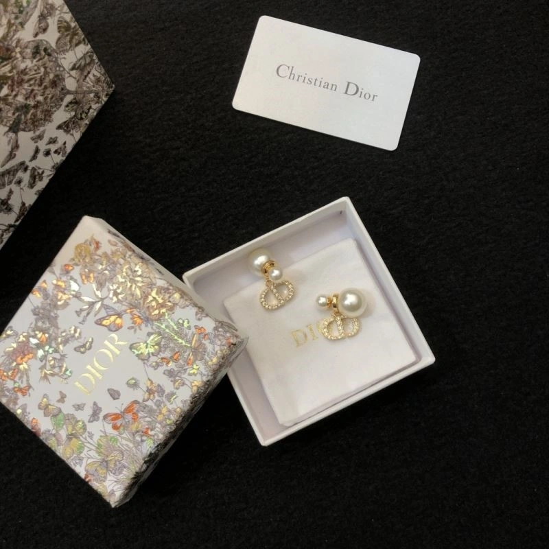 Christian Dior Earrings Resilient 233239