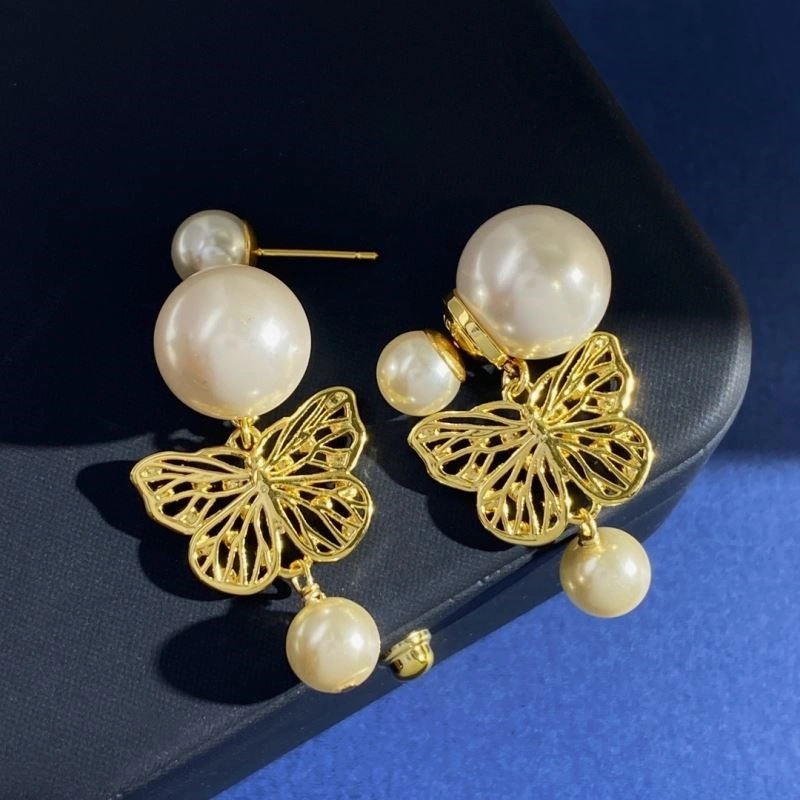 Timeless Christian Dior Earrings 233268