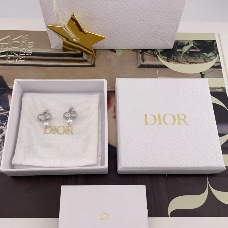 Christian Dior Earrings Seasonal 233230