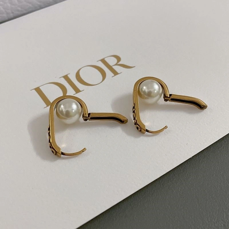Sustainable Christian Dior Earrings 233219