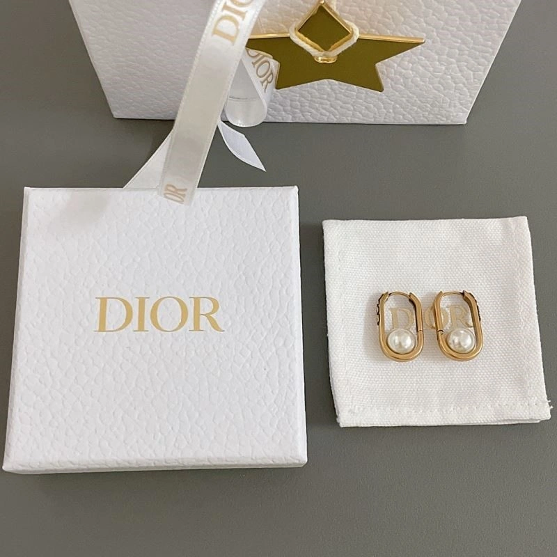 Sustainable Christian Dior Earrings 233219