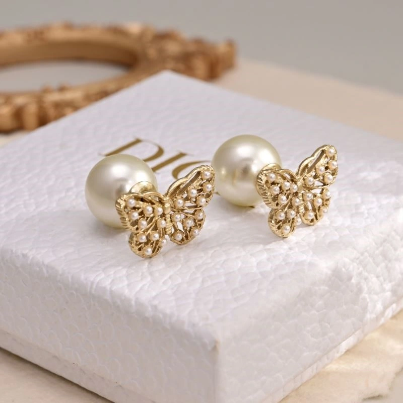 Christian Dior Earrings Elegant 233216