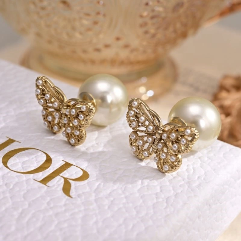 Christian Dior Earrings Elegant 233216