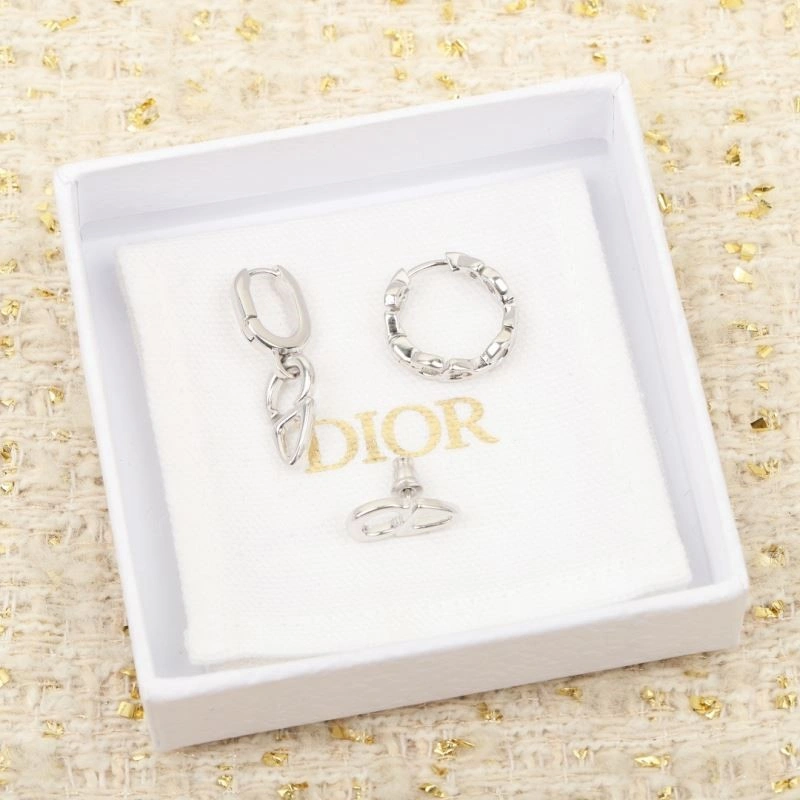 Christian Dior Earrings OnTrend 233211