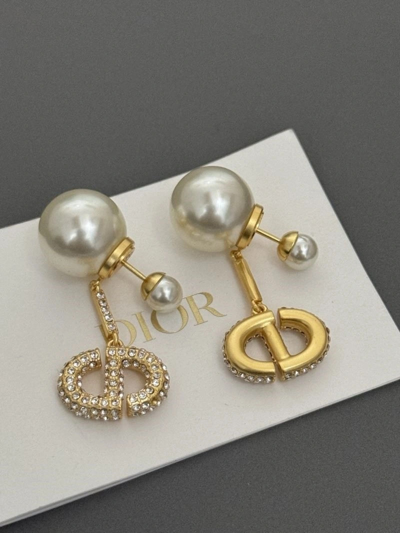 Casual Christian Dior Earrings 233200