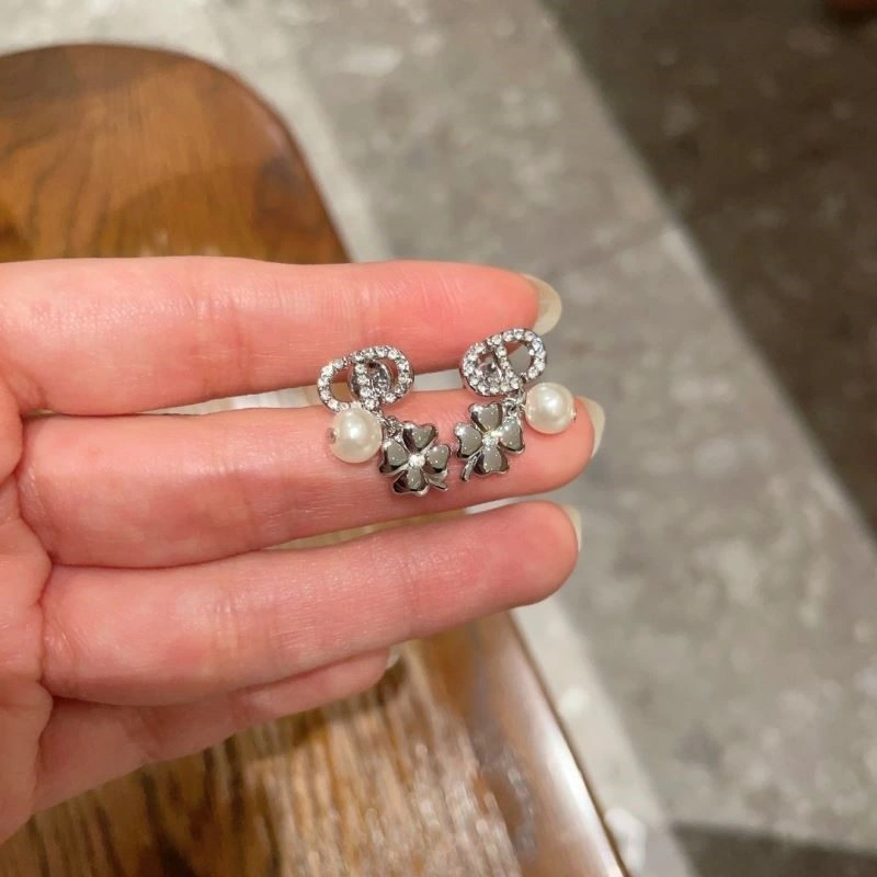 MultiPurpose Christian Dior Earrings 233234