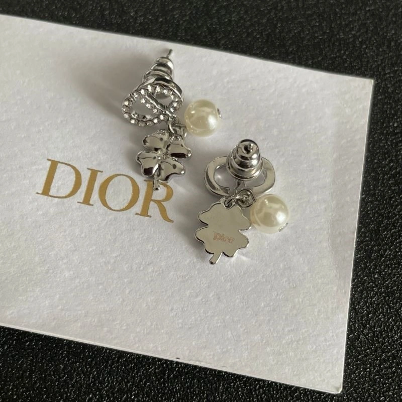 MultiPurpose Christian Dior Earrings 233234