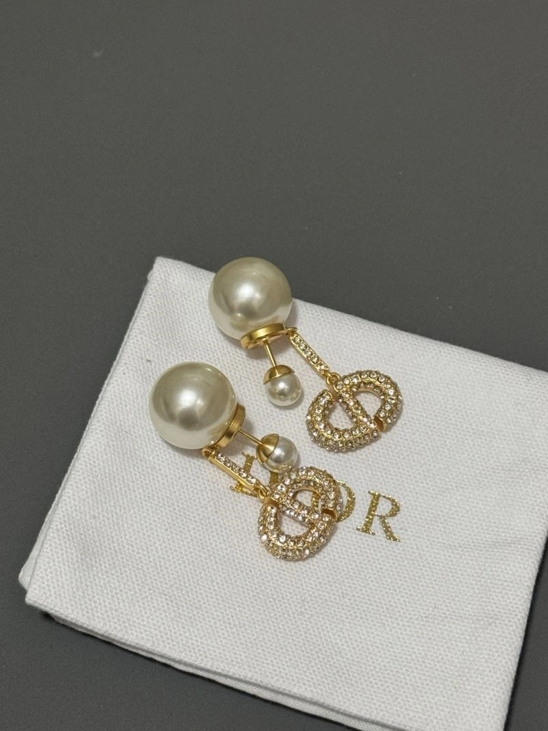 Casual Christian Dior Earrings 233246