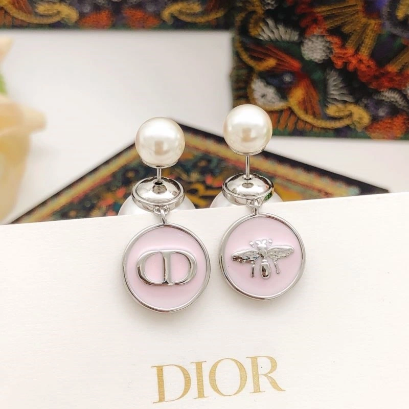 UrbanChic Christian Dior Earrings 233225
