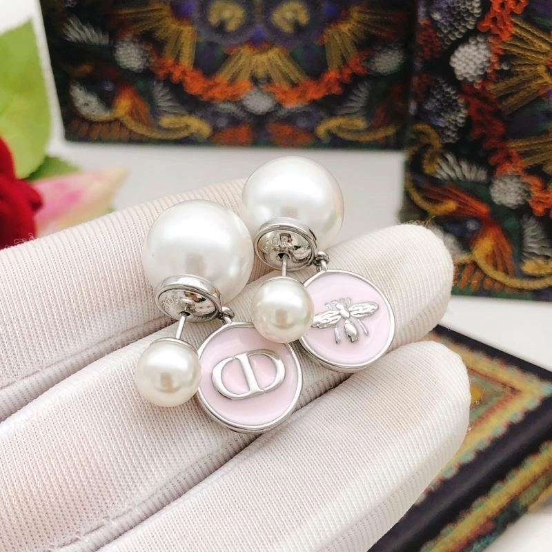 UrbanChic Christian Dior Earrings 233225
