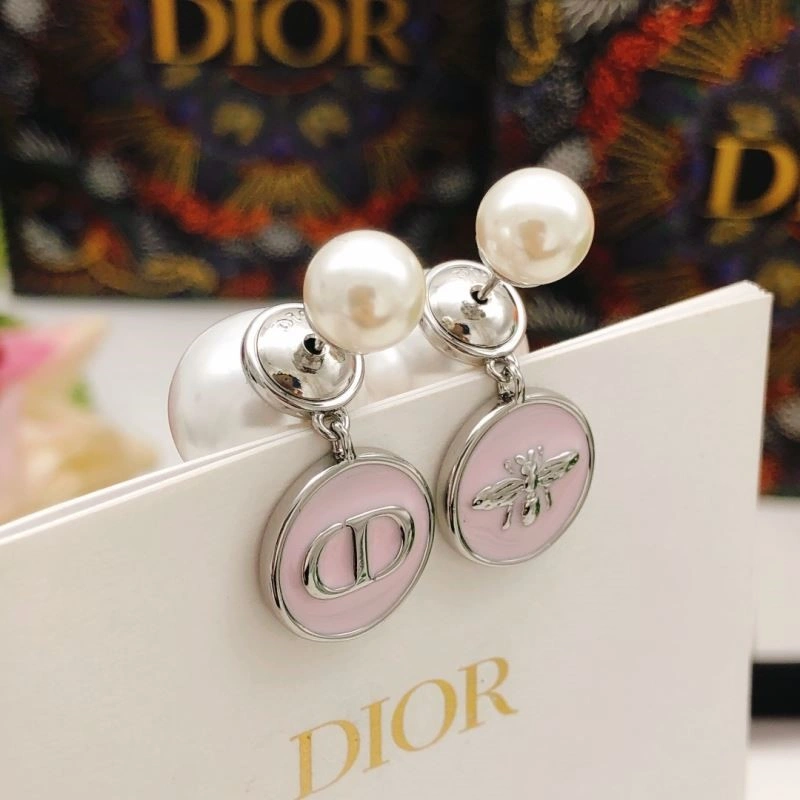UrbanChic Christian Dior Earrings 233225