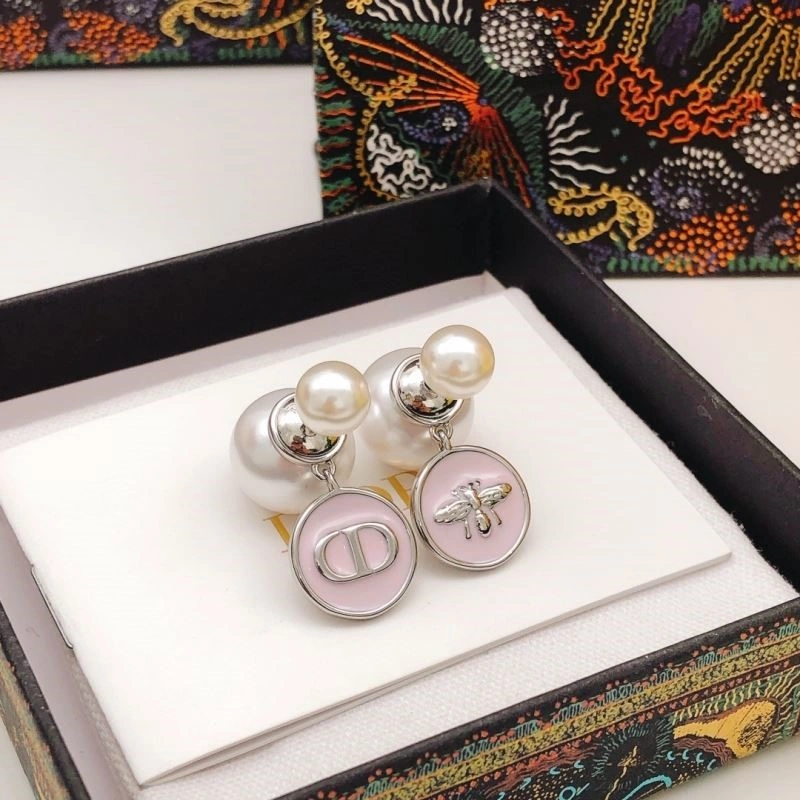 UrbanChic Christian Dior Earrings 233225