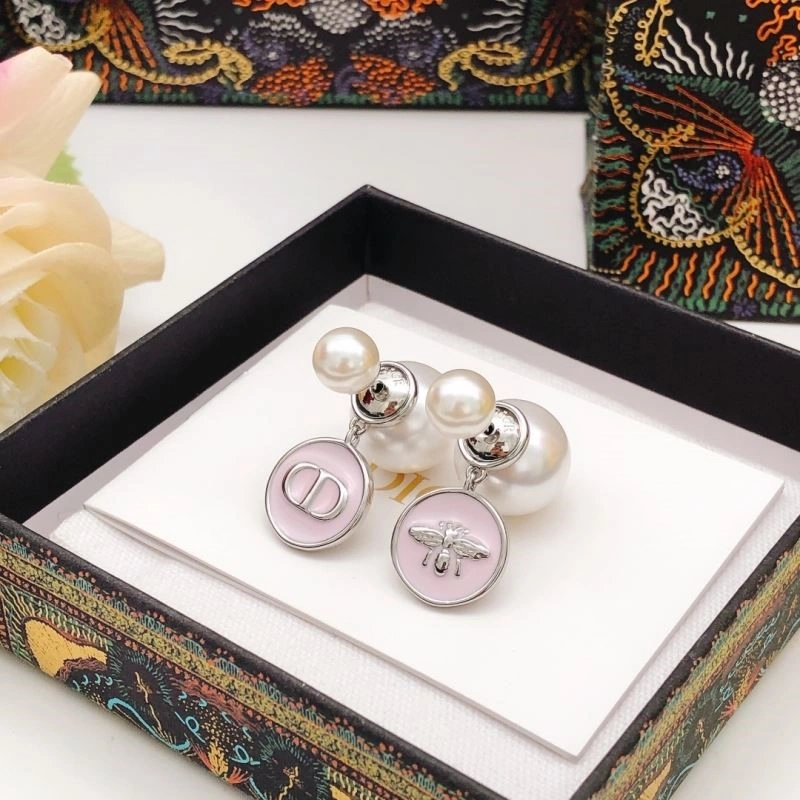 UrbanChic Christian Dior Earrings 233225