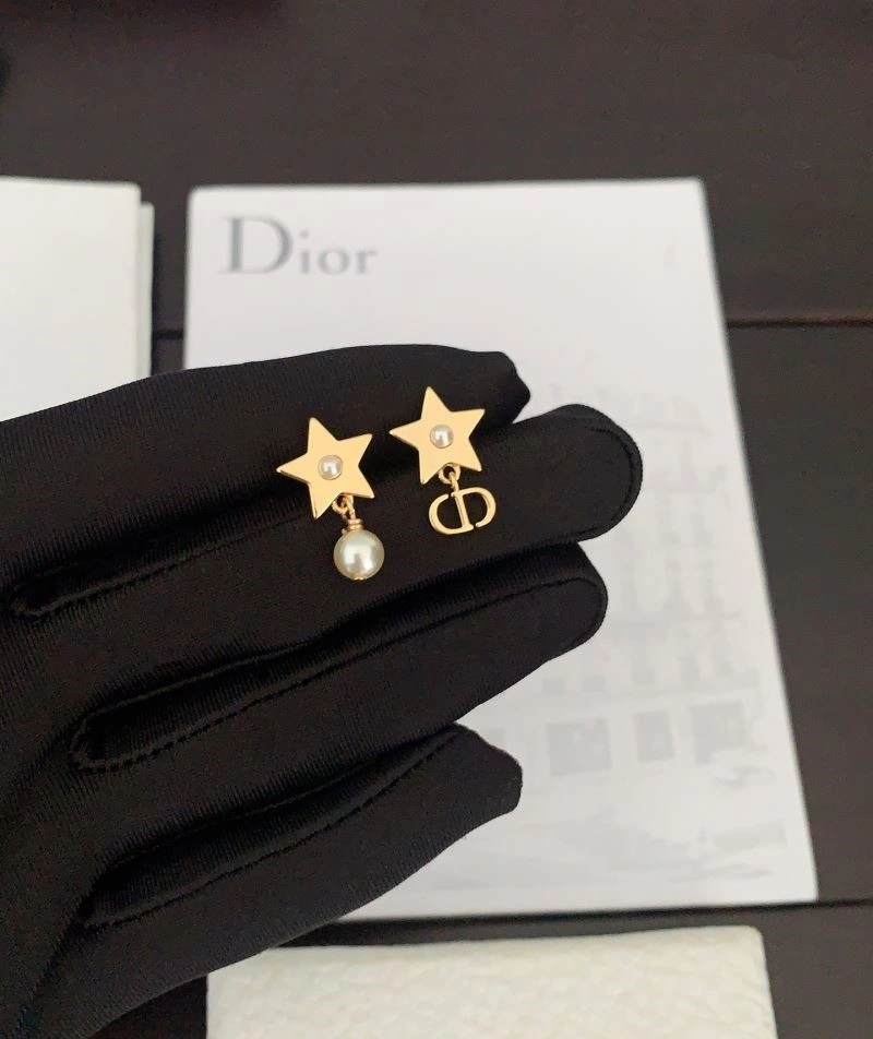 Christian Dior Earrings Trendsetting 233174