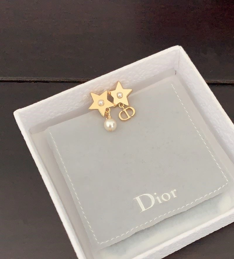 Christian Dior Earrings Trendsetting 233174
