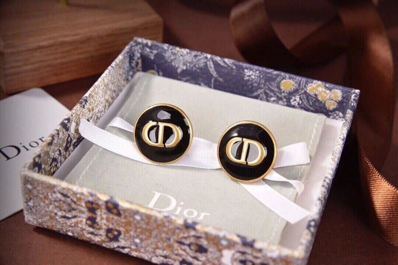 Christian Dior Earrings Trendy 233229