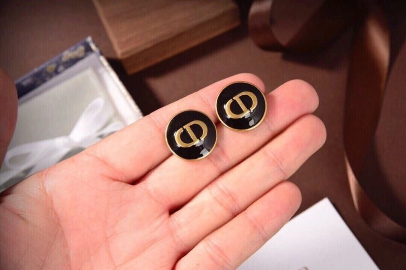 Christian Dior Earrings Trendy 233229
