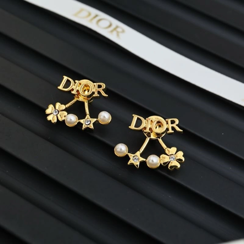 Soft Christian Dior Earrings 233154