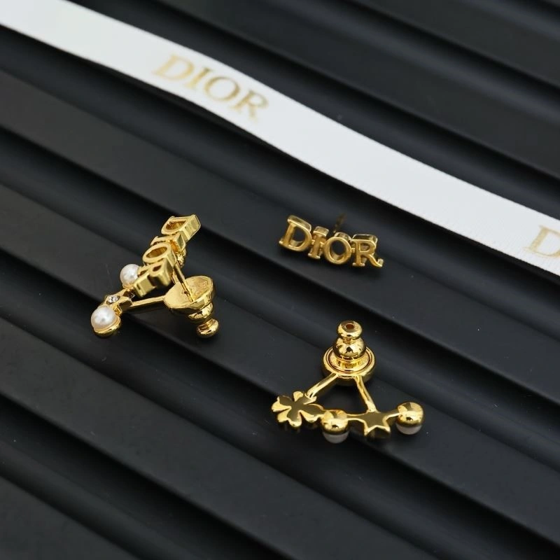 Soft Christian Dior Earrings 233154
