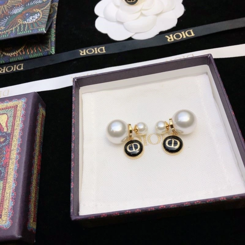 Christian Dior Earrings MultiPurpose 233158