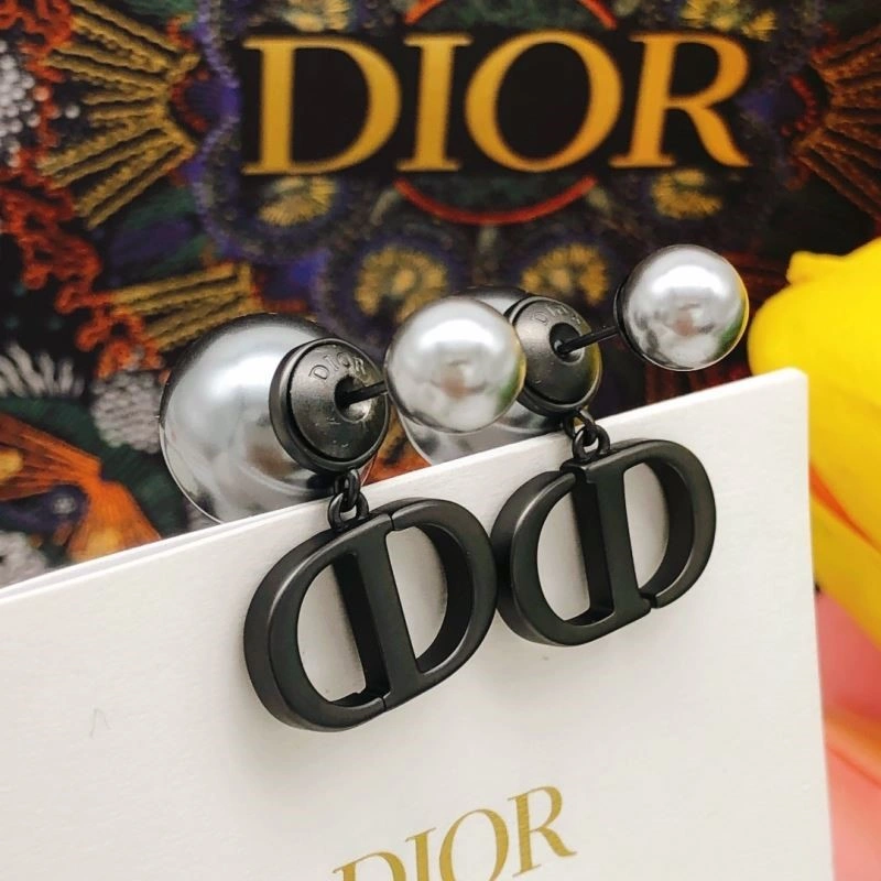 Thermal Christian Dior Earrings 233143