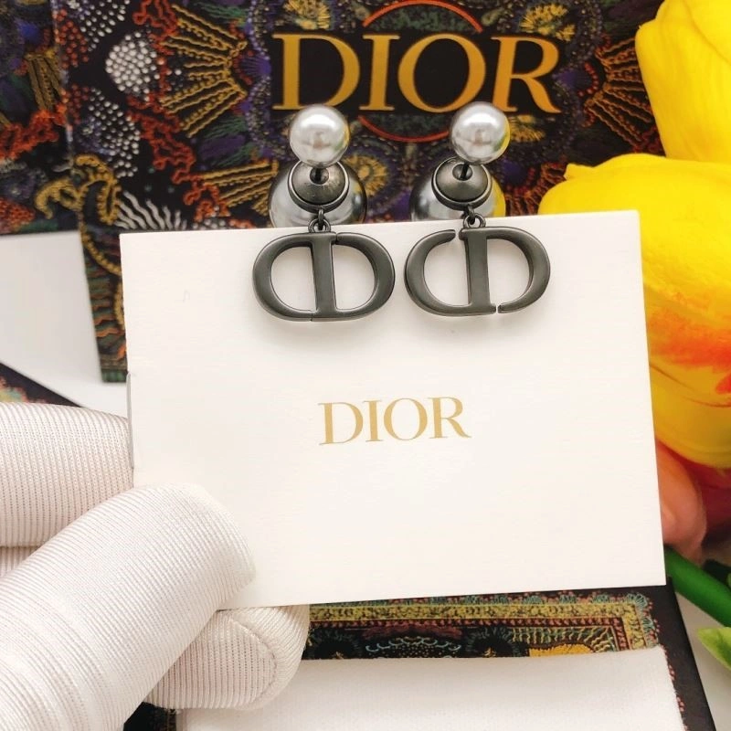 Thermal Christian Dior Earrings 233143