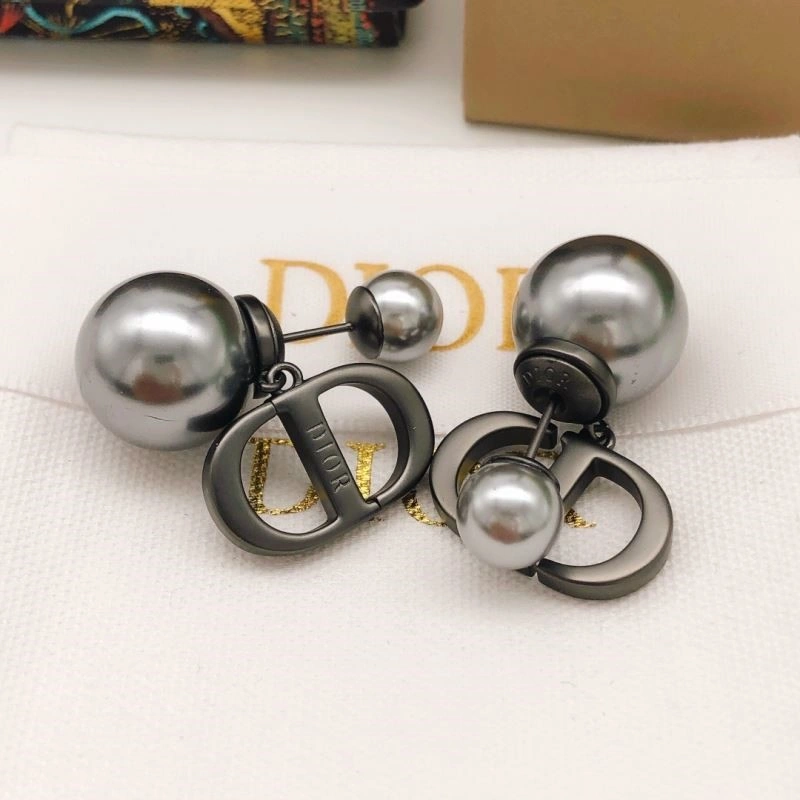 Thermal Christian Dior Earrings 233143