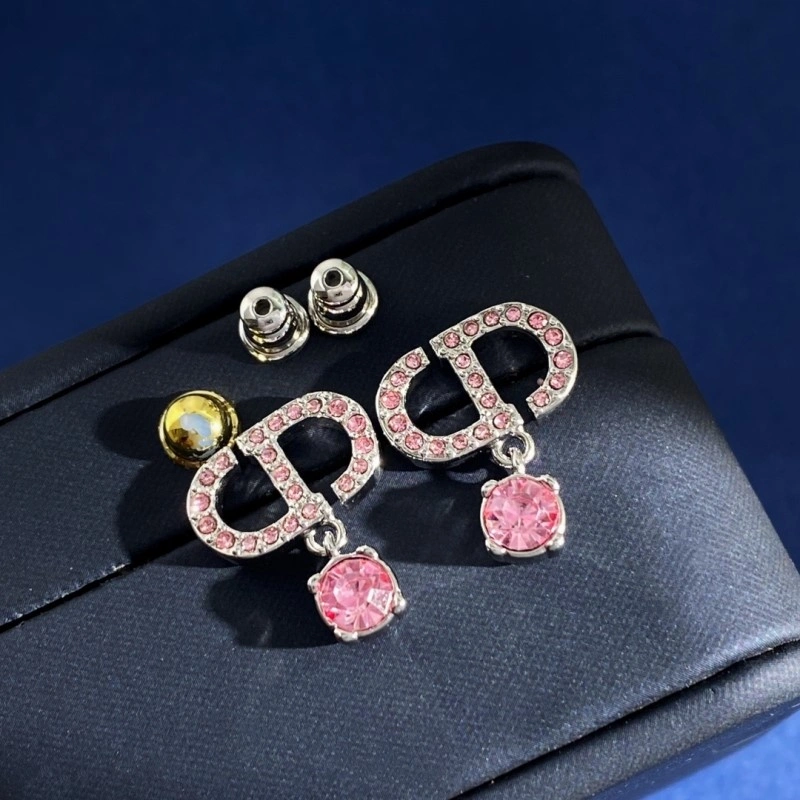 Comfortable Christian Dior Earrings 233136
