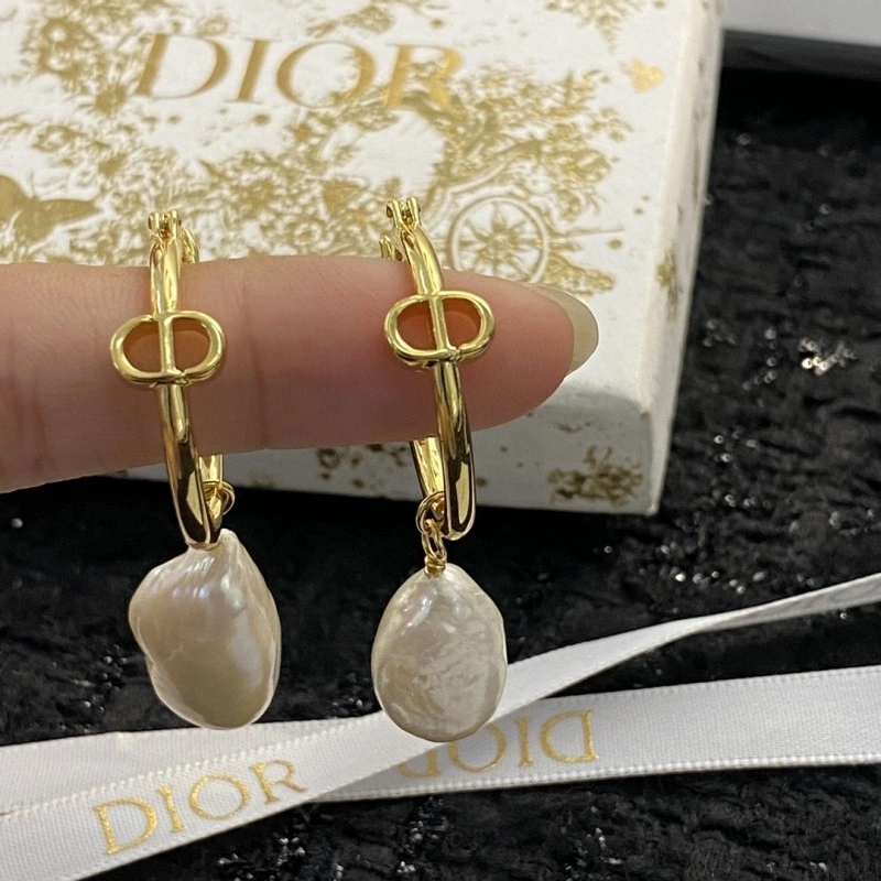 Timeless Christian Dior Earrings 233144