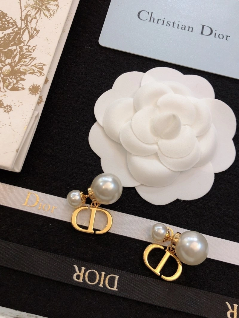 Bright Christian Dior Earrings 233125