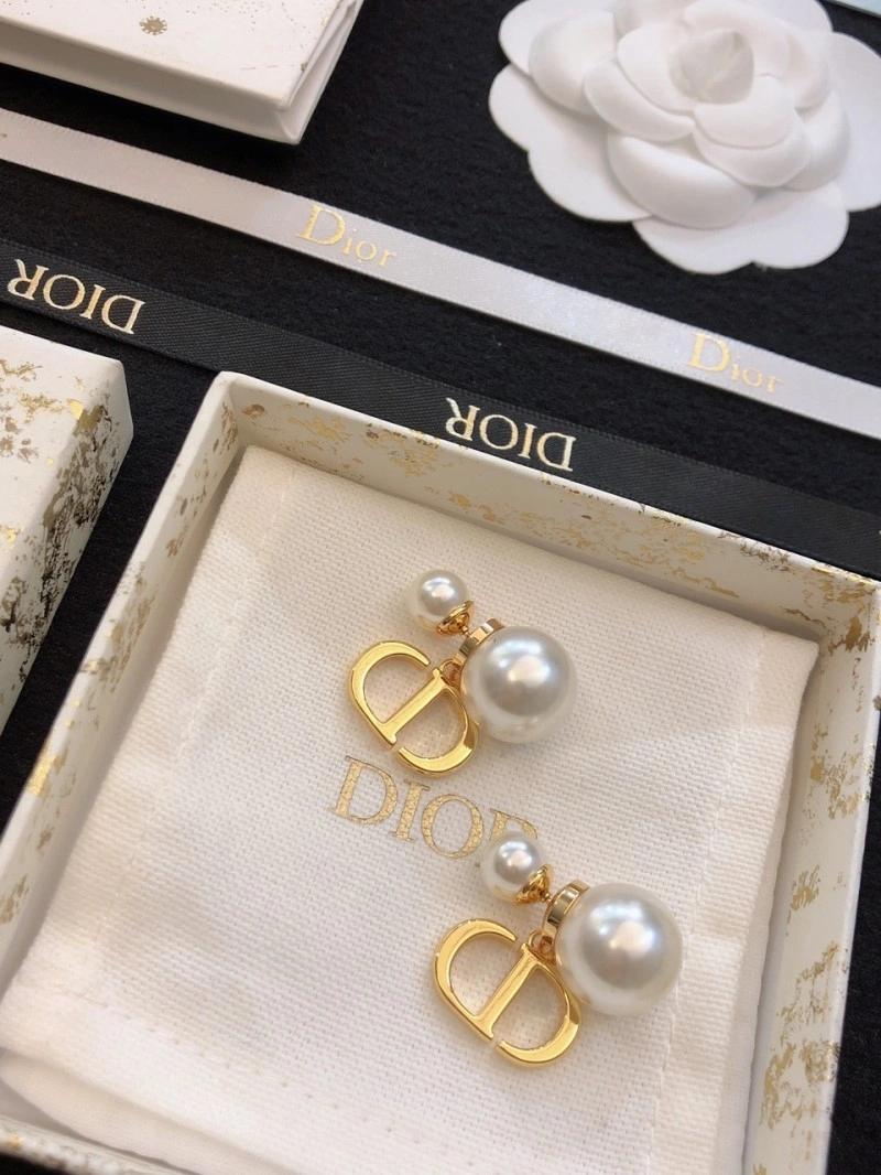Bright Christian Dior Earrings 233125