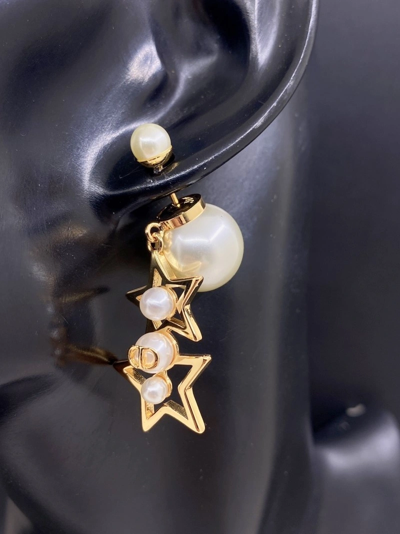 Christian Dior Earrings FreshLook 233110